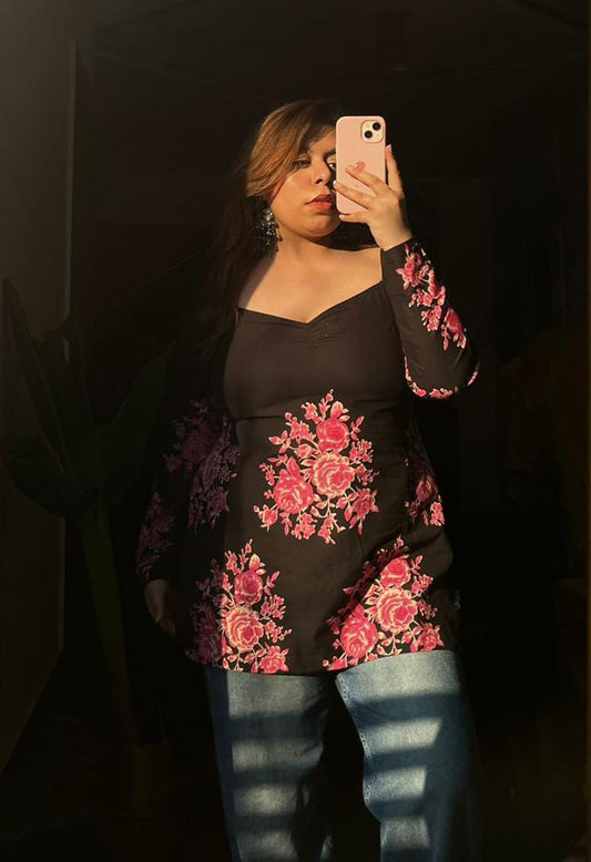 Insha Kurti
