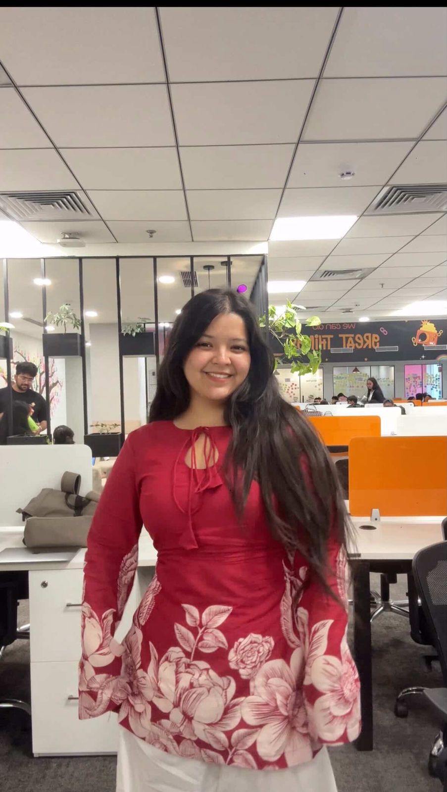 Noor kurti (red)