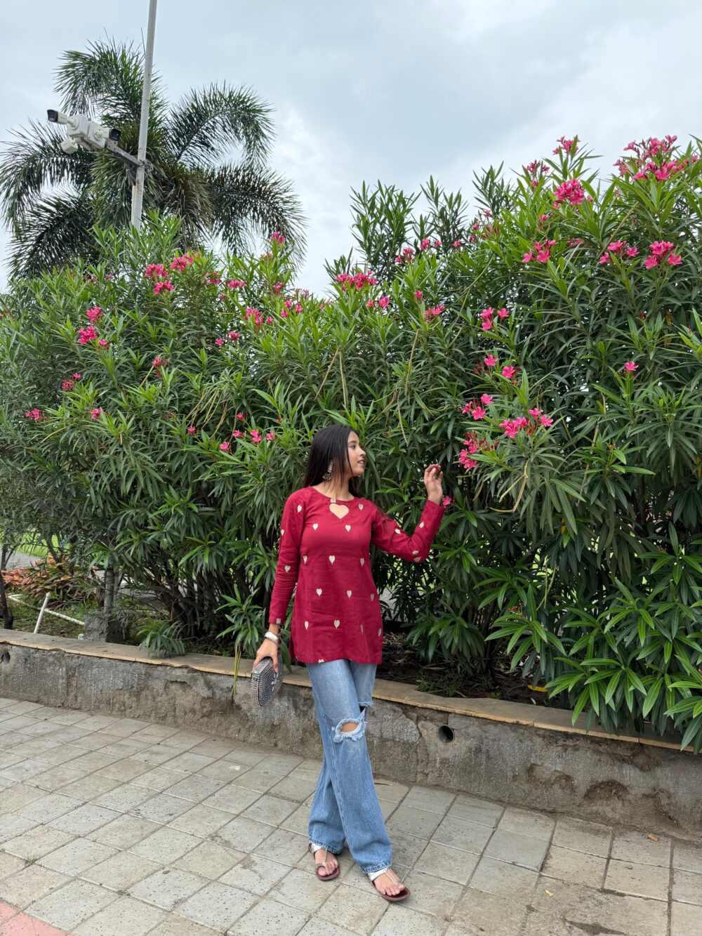Heart cut out kurti (Red) - Image 3
