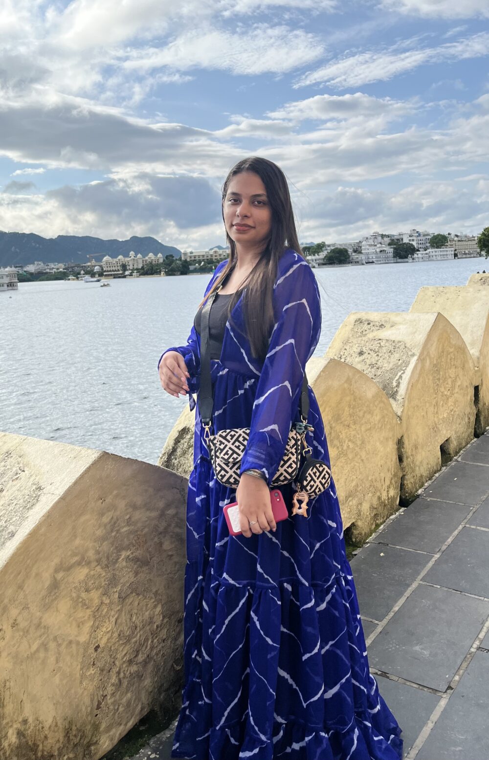 Blue lehriya shrug